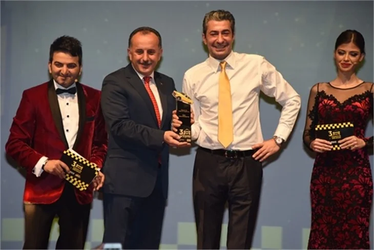 Taksiciler ödüllendirildi!