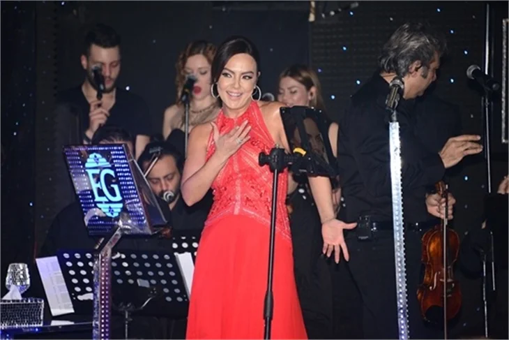 Ebru Gündeş: Alkışı çok severim