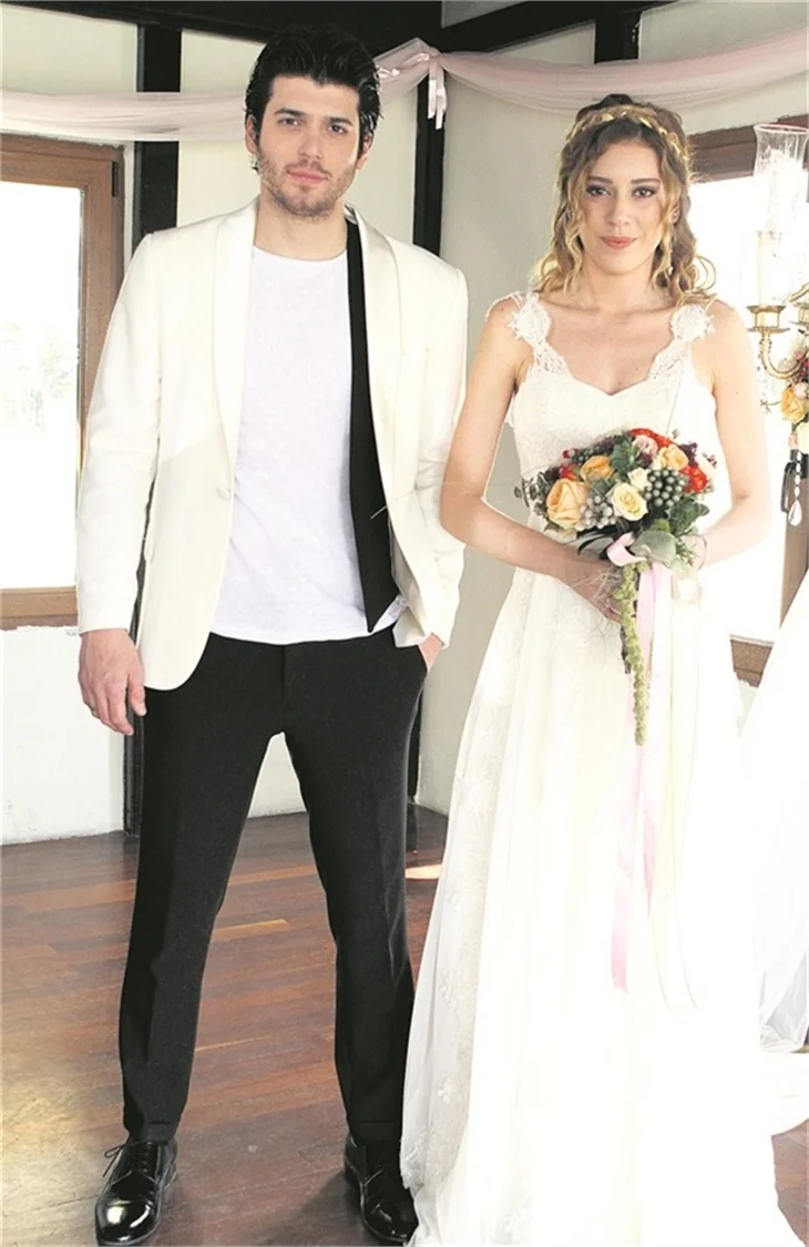 Sinem Kobal evleniyor!