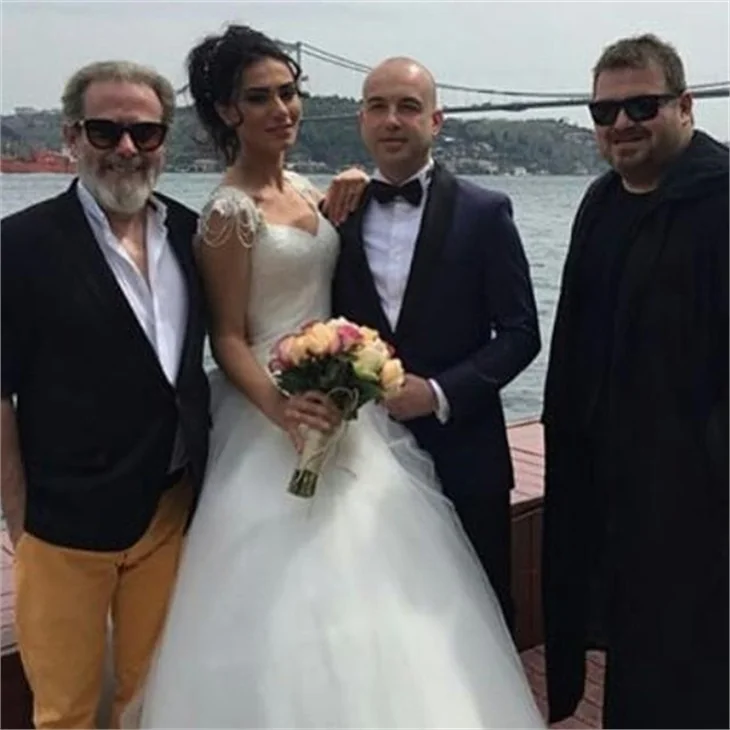 Nur Bozar evlendi!