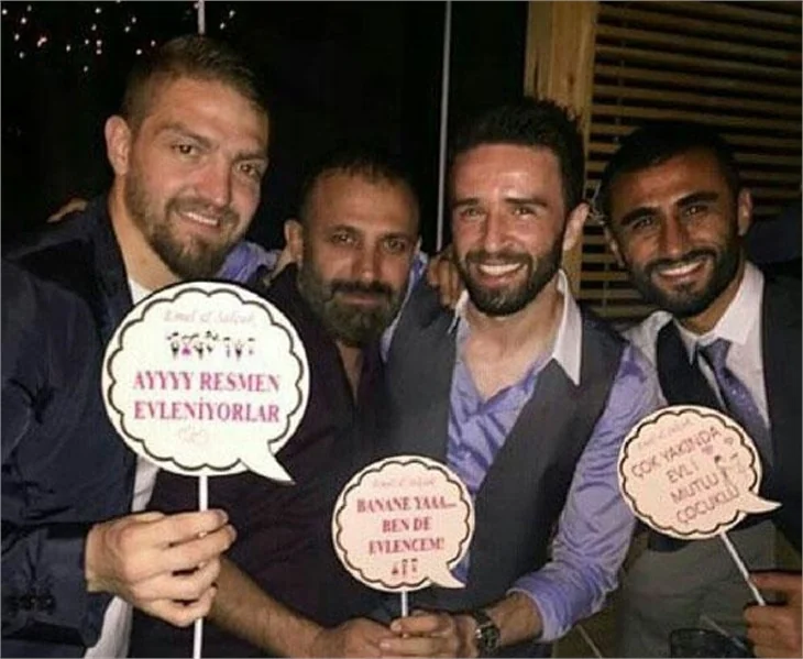 Selçuk Şahin'in bekarlığa veda partisi!