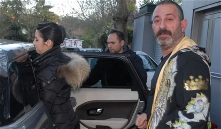 Cem Yılmaz ile Ahu Yağtu'nun Kemal buluşması!