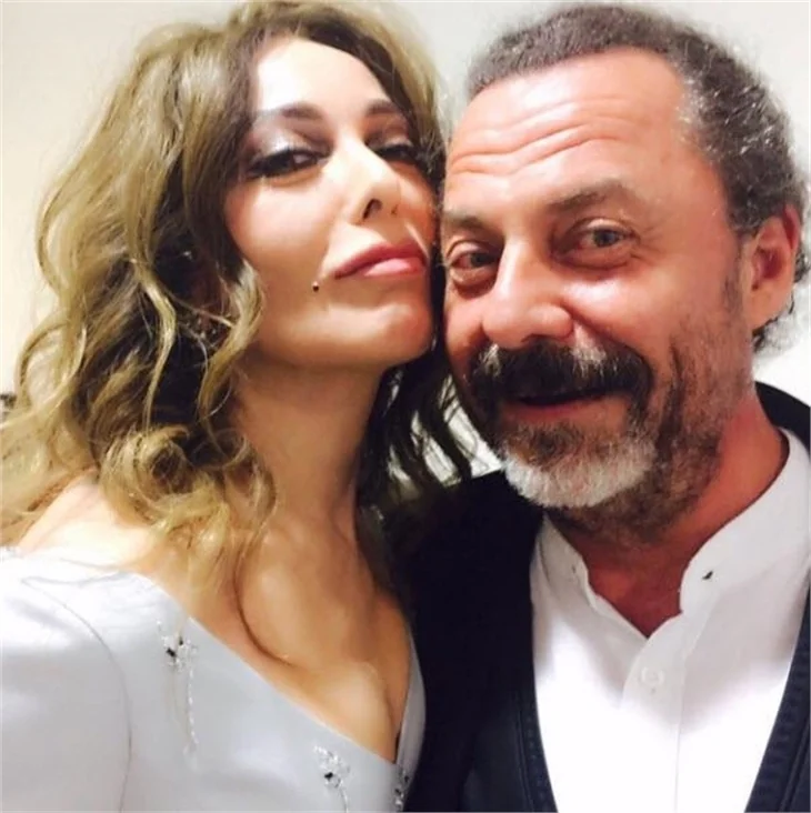 19. Afife Tiyatro Ödülleri Töreni'nde şıklık yarışı!