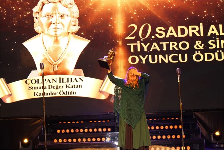 20. Sadri Alışık Ödül Töreni'nde neler yaşandı?