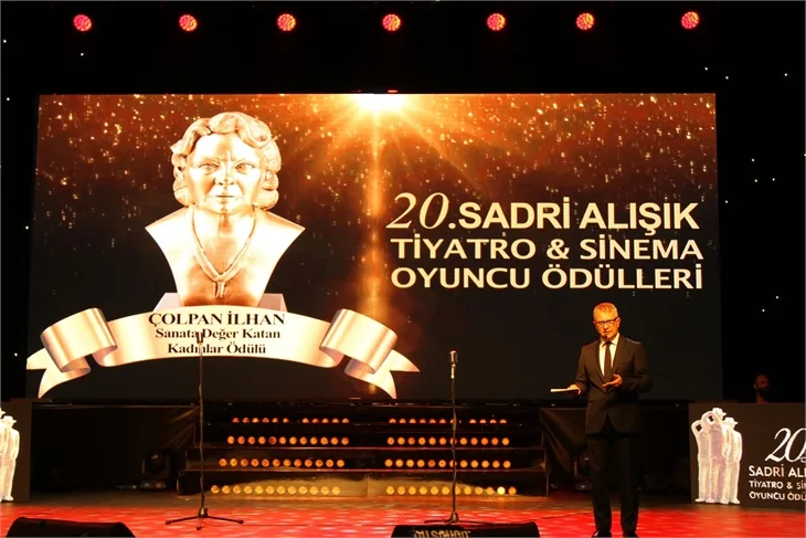 20. Sadri Alışık Ödül Töreni'nde neler yaşandı?
