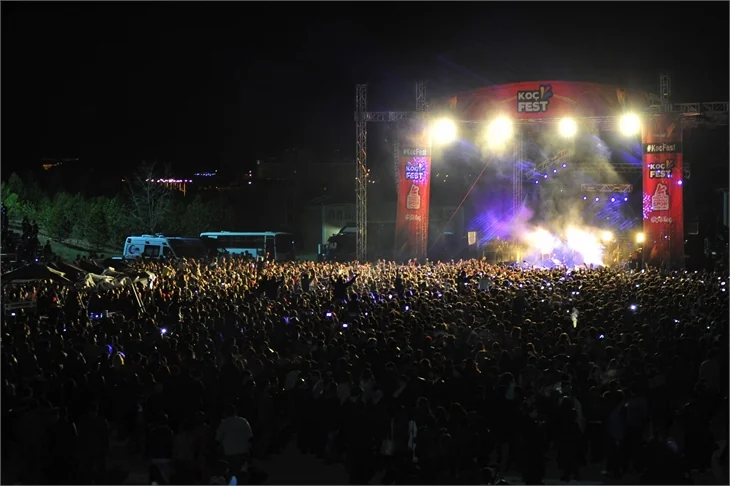 Athena rüzgarı Koç Fest ile devam ediyor!