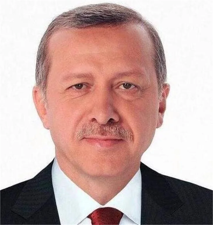 Microsoft'a göre ünlü isimlerin yaşları!