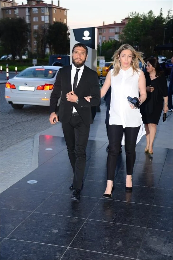 Selçuk Şahin'in düğününde şıklık yarışı!