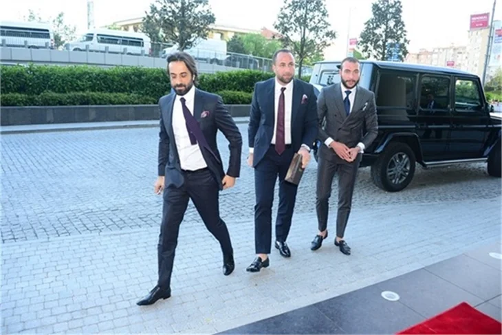 Selçuk Şahin'in düğününde şıklık yarışı!
