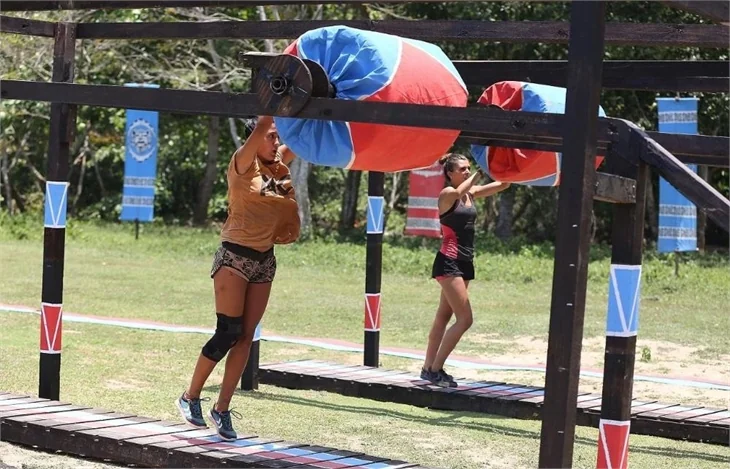 Survivor'a kim veda etti?