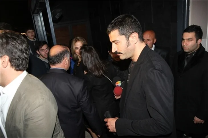 Kenan İmirzalıoğlu'ndan 'Küçük' sorusuna büyük sessizlik!