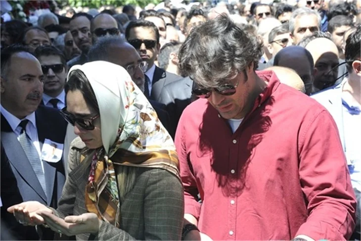 Zeki Alasya gözyaşları içinde uğurlandı!