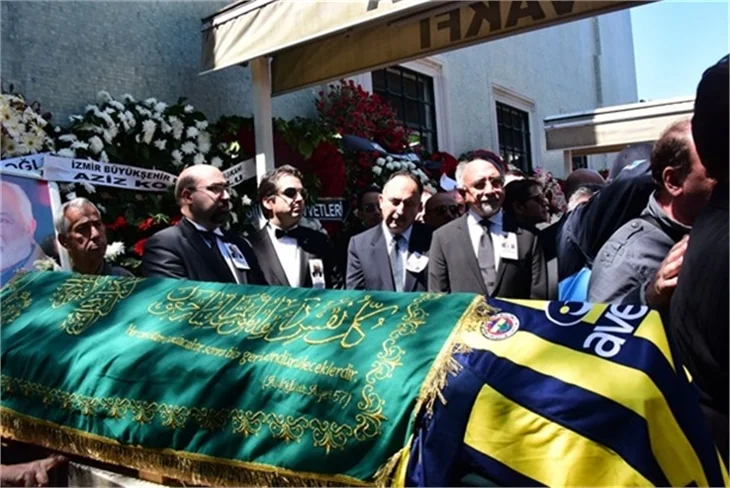 Zeki Alasya gözyaşları içinde uğurlandı!