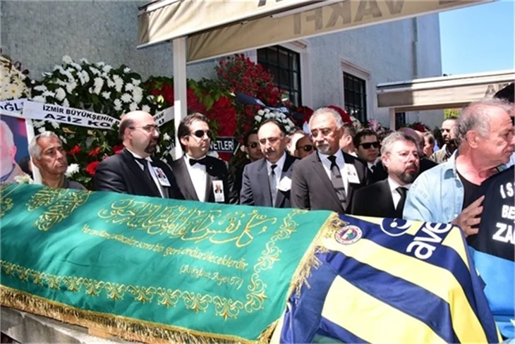 Zeki Alasya gözyaşları içinde uğurlandı!