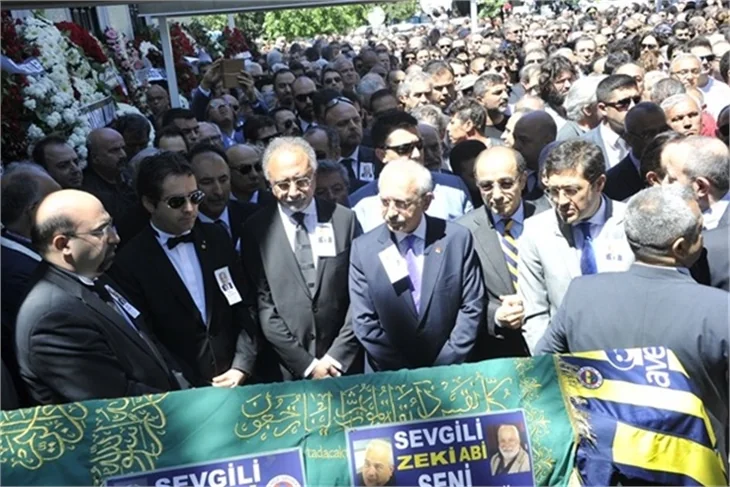 Zeki Alasya gözyaşları içinde uğurlandı!