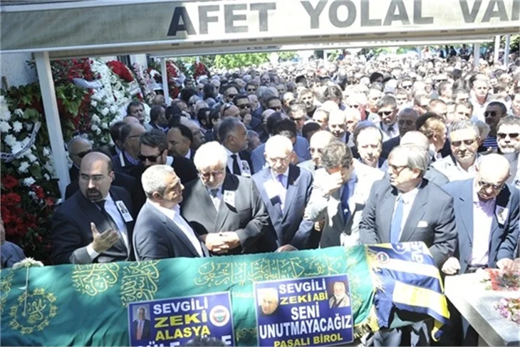 Zeki Alasya gözyaşları içinde uğurlandı!