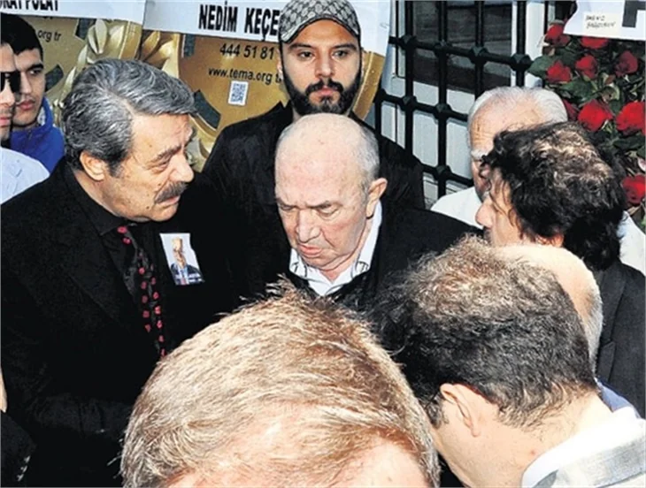 Zeki Alasya gözyaşları içinde uğurlandı!
