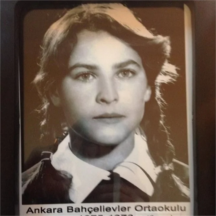 Hangi ünlü nereden mezun?