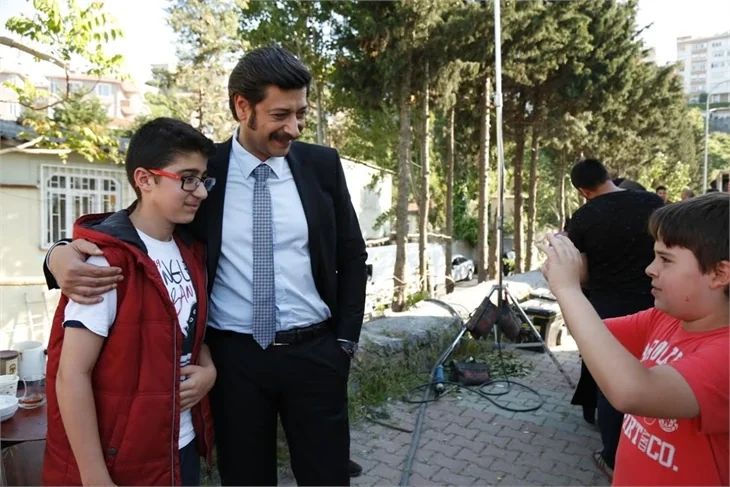 Kertenkele setine çocuklardan büyük ilgi!