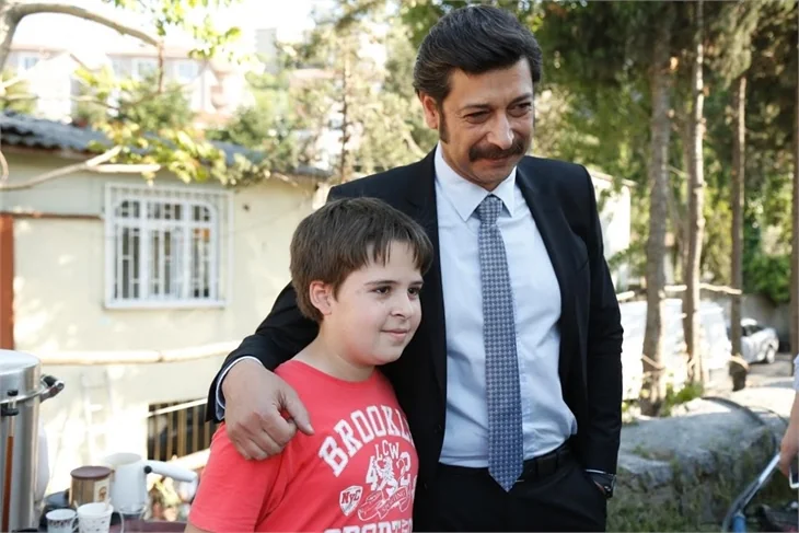 Kertenkele setine çocuklardan büyük ilgi!