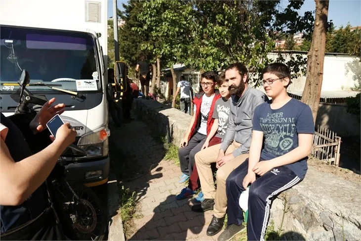 Kertenkele setine çocuklardan büyük ilgi!