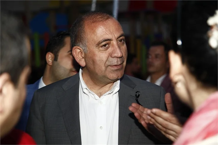 'Kırmızı'nın galasında neler oldu?