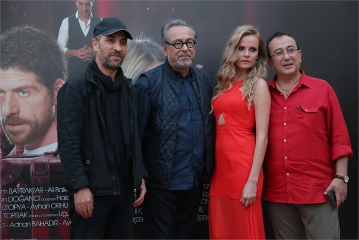'Kırmızı'nın galasında neler oldu?