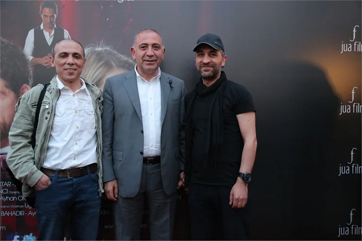 'Kırmızı'nın galasında neler oldu?