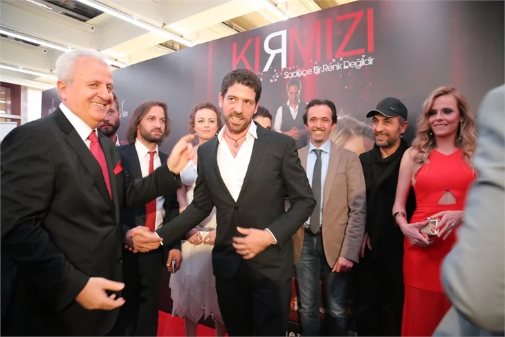 'Kırmızı'nın galasında neler oldu?