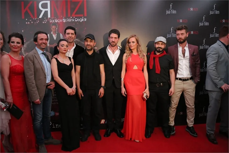 'Kırmızı'nın galasında neler oldu?