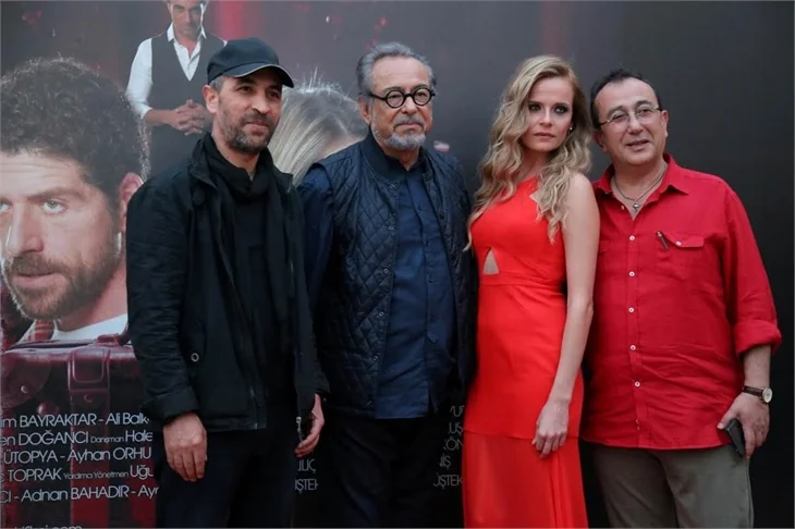 'Kırmızı'nın galasında neler oldu?