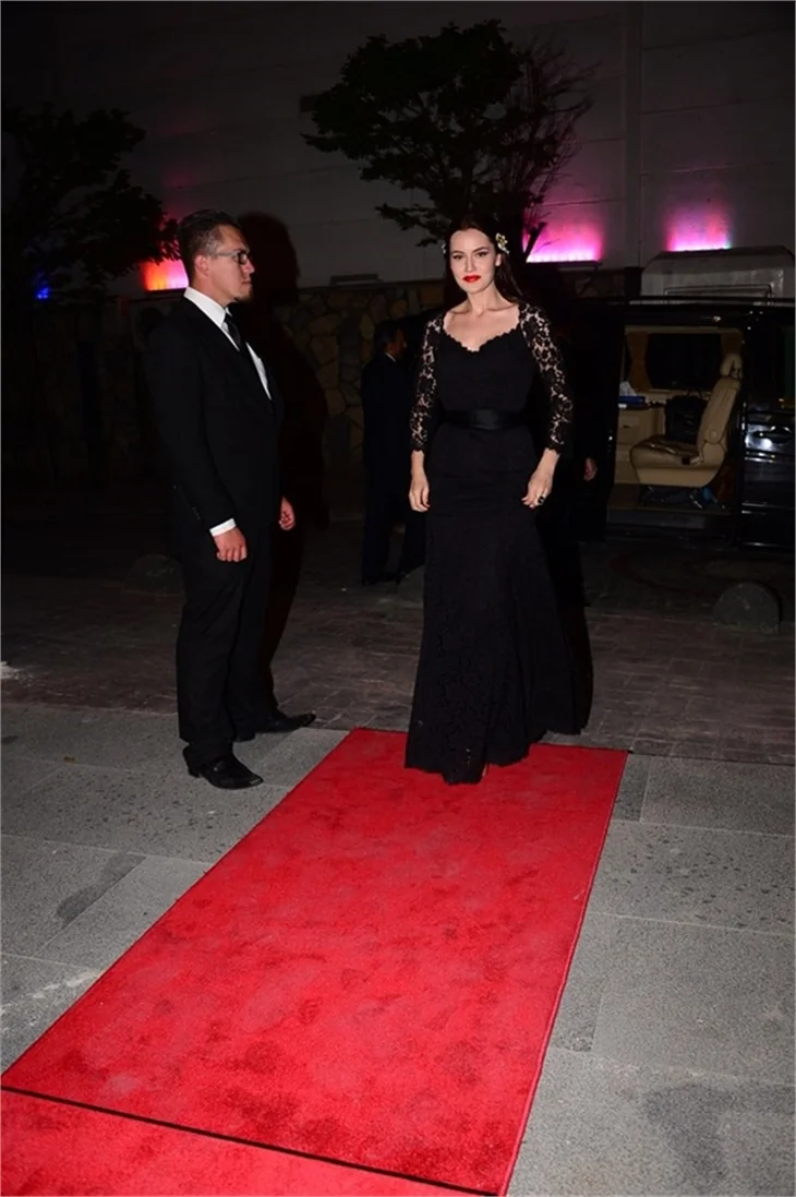 Ünlü güzellerin Cannes provası!