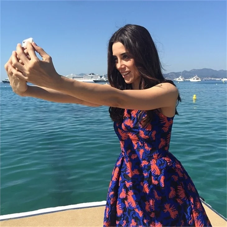 Azra Akın, Cansu Dere ve Fahriye Evcen Cannes'da!