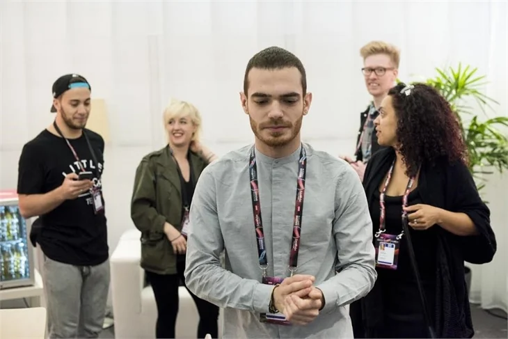 Elnur, Eurovision için start verdi!