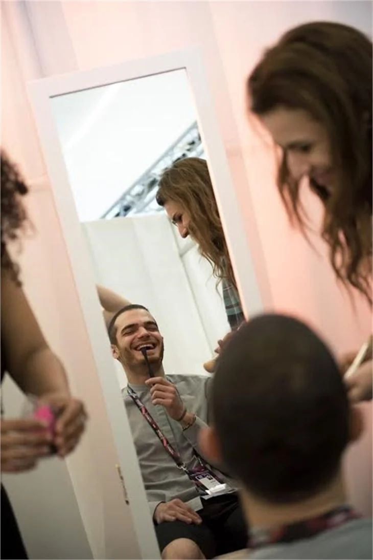Elnur, Eurovision için start verdi!