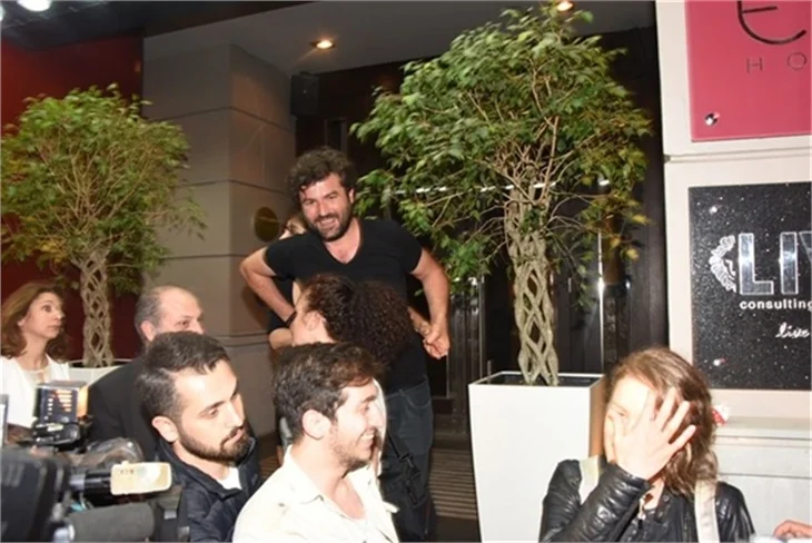 Şeref Meselesi'nden veda yemeği!