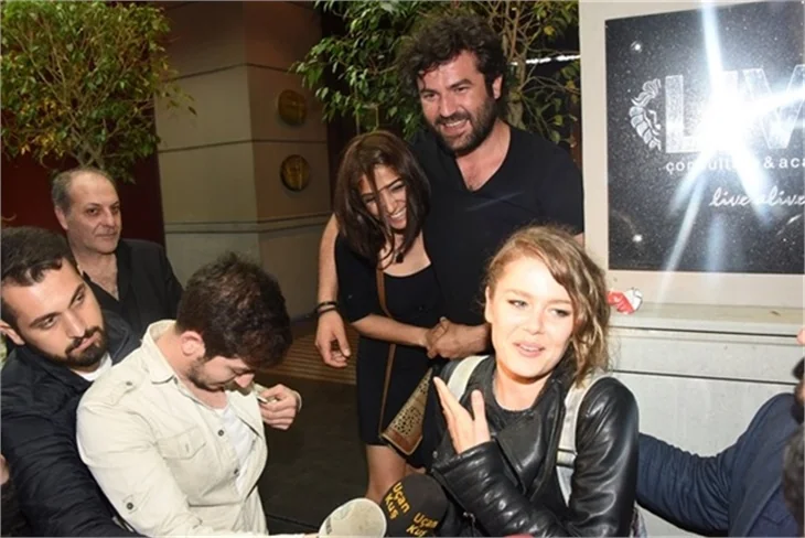 Şeref Meselesi'nden veda yemeği!