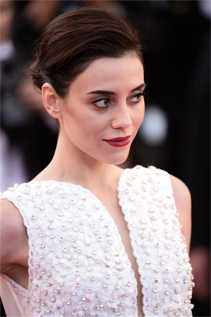 Cansu Dere, Cannes'a damga vurdu!