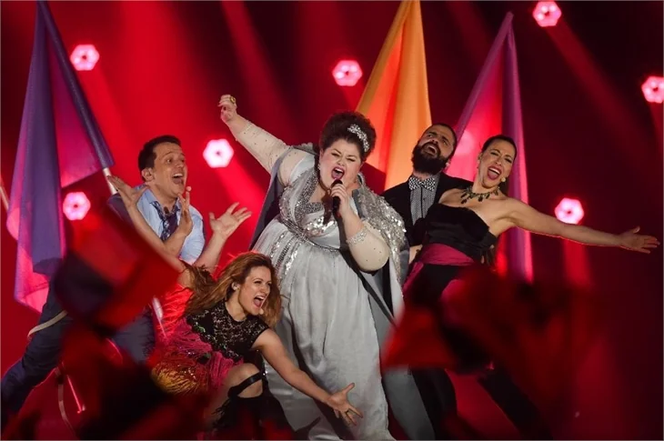 Eurovision'da finale kalan ülkeler belli oldu!