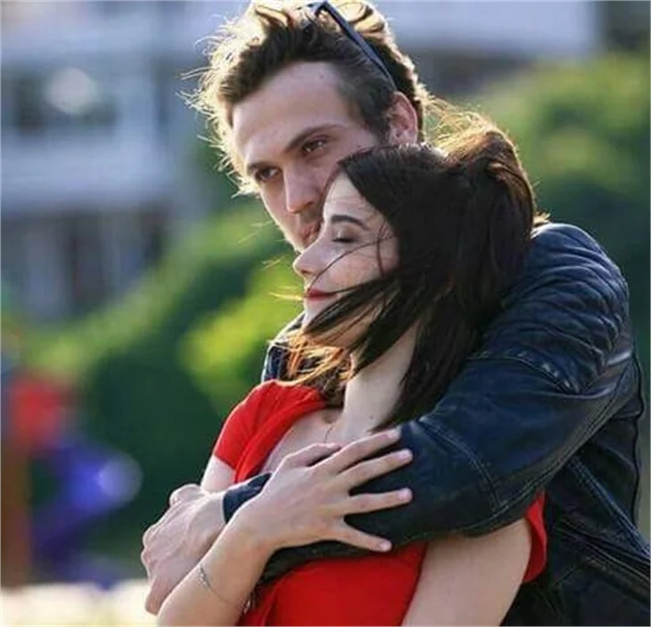 Maral: En Güzel Hikayem'den aşk dolu sezon finali