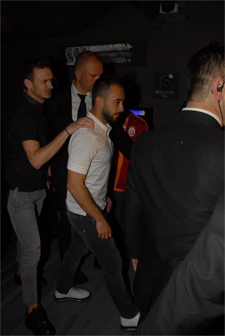 Galatasaray'lı futbolcuların şampiyonluk kutlaması
