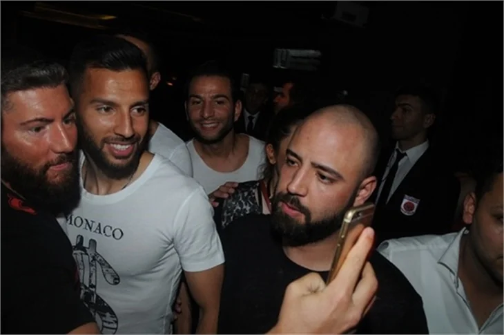 Galatasaray'lı futbolcuların şampiyonluk kutlaması