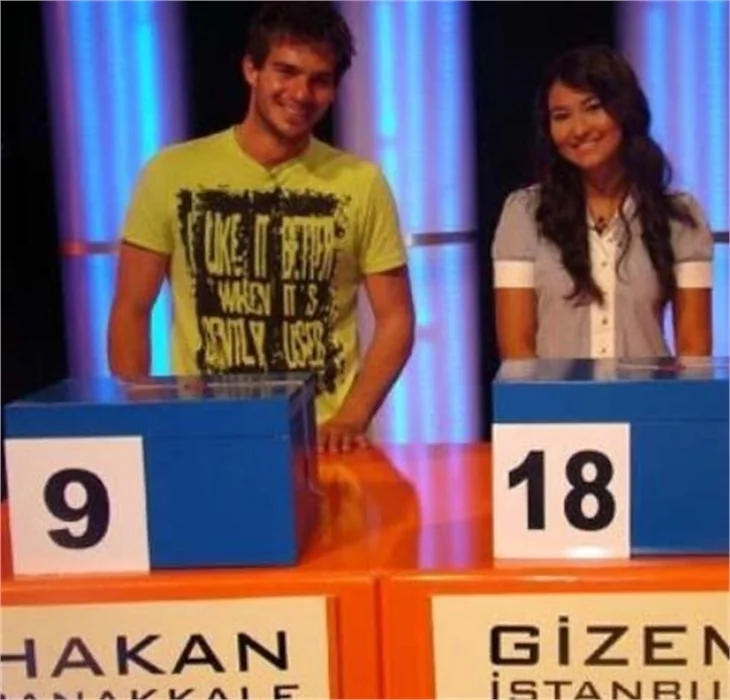 Aşklarını kamera karşısında yaşadılar!