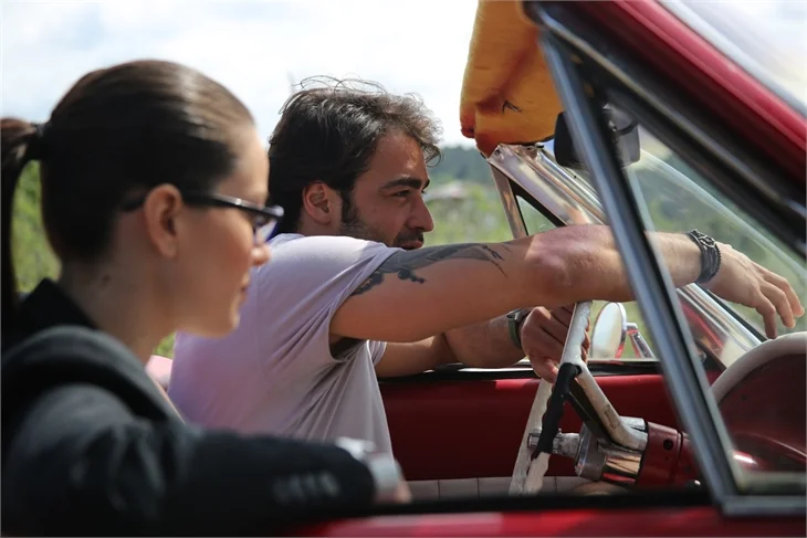 Sarp ve Pelin'den "Ne Münasebet"