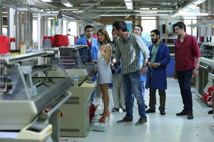 “Fabrika Kızı”nın setinden ilk kareler!