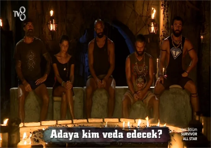 Survivor'da gönüllülerde hangi isim elendi?