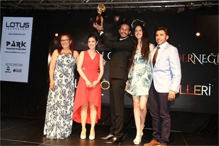 Karadayı ile Medcezir'in yıldızları bir arada!