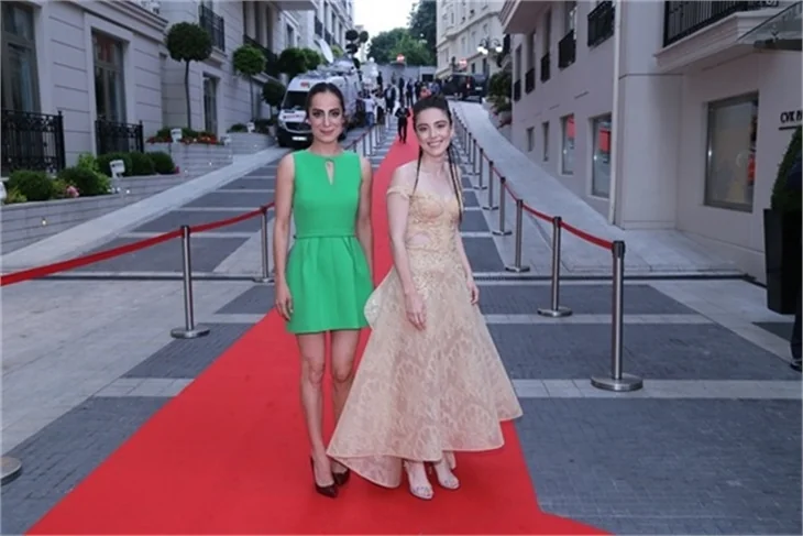 Karadayı ile Medcezir'in yıldızları bir arada!