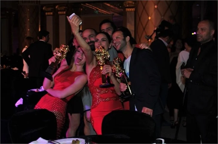 Karadayı ile Medcezir'in yıldızları bir arada!