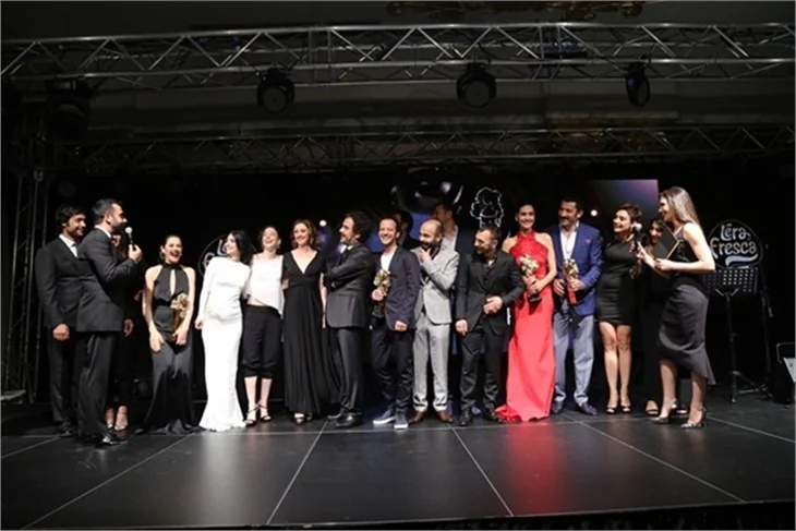 Karadayı ile Medcezir'in yıldızları bir arada!